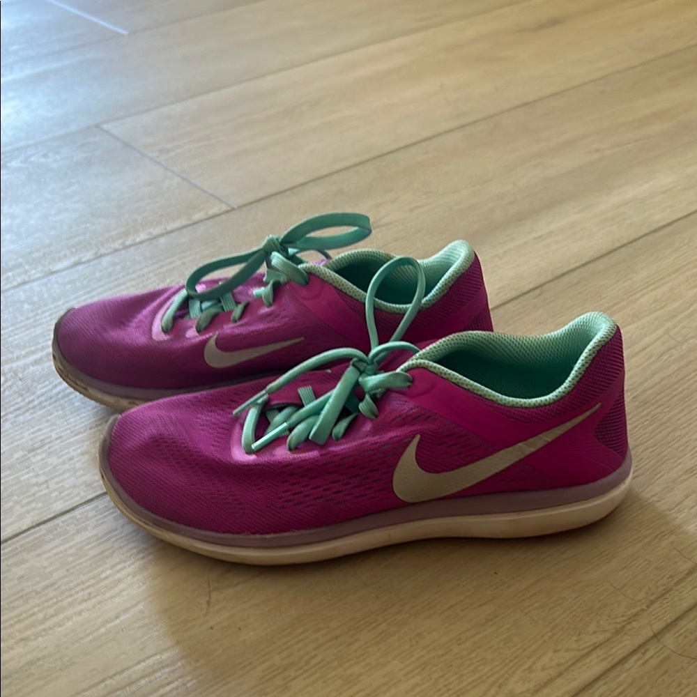 Nike Pink and Green Sneakers